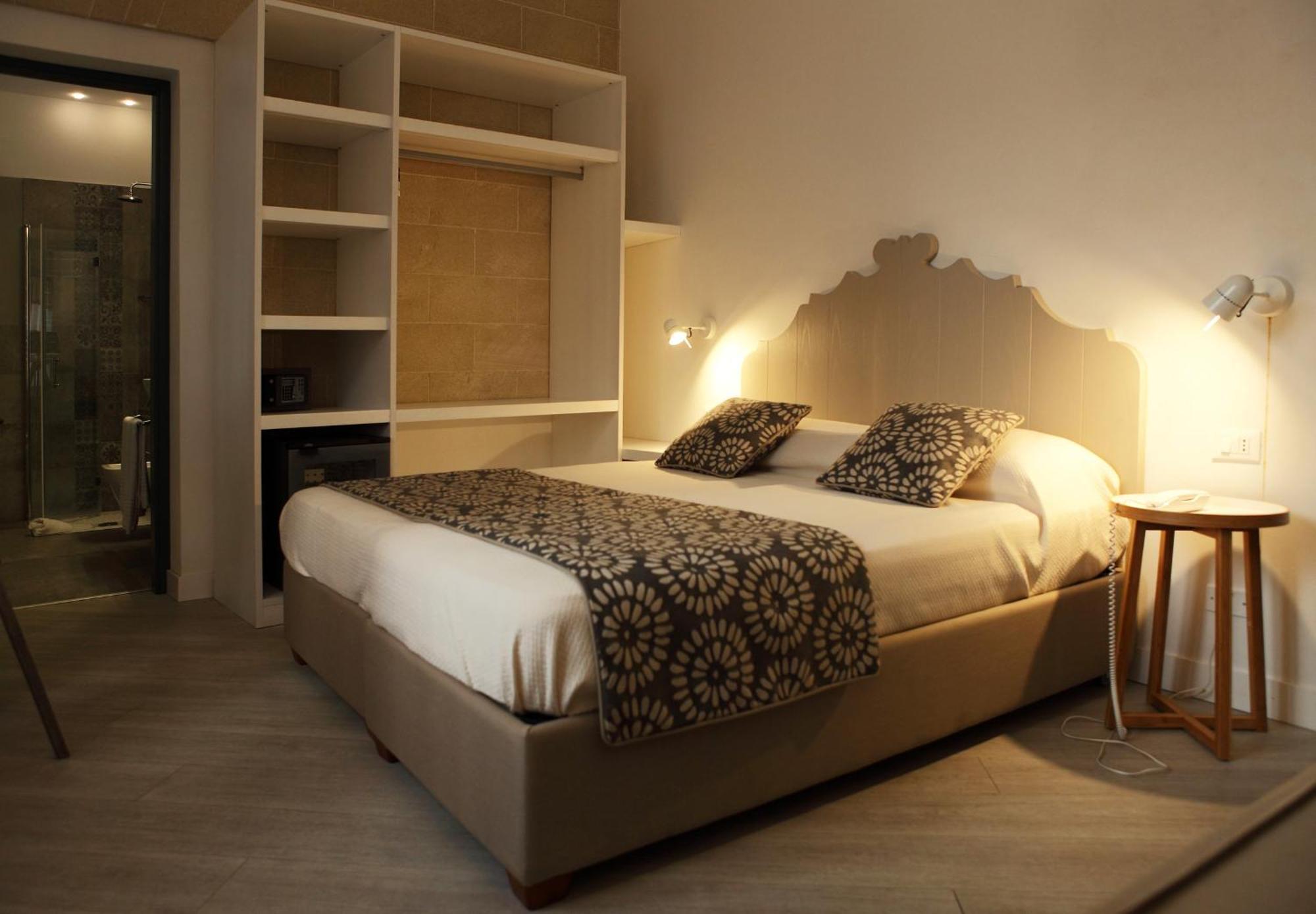 Aegusa Hotel ファヴィニャーナ 部屋 写真